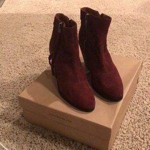 Lucky Brand Burgundy Booties